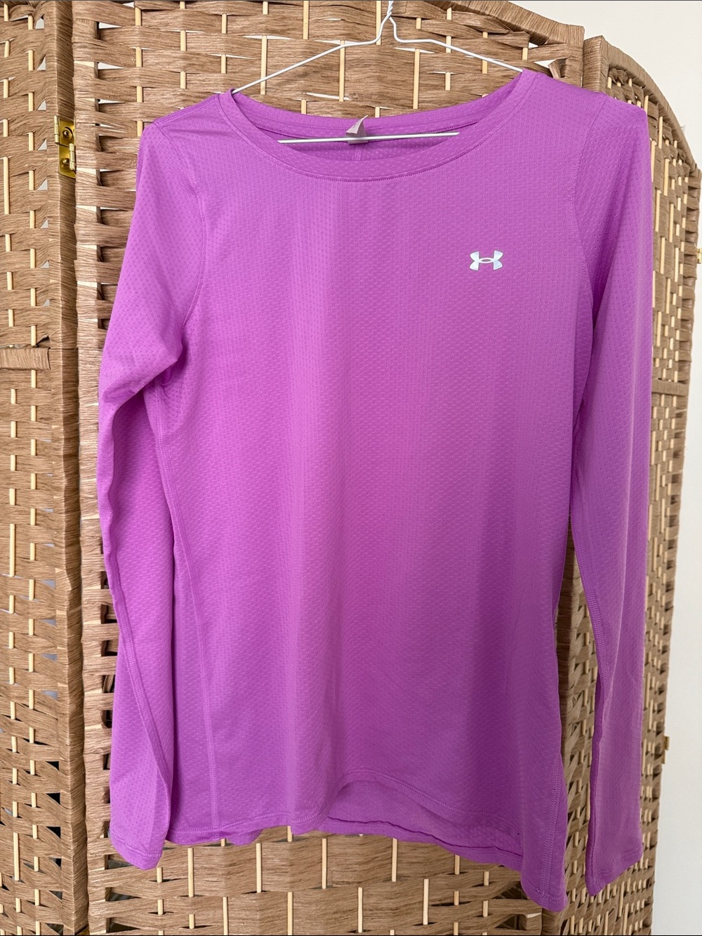 🚨Size S Under Armour Women's Long Sleeve Performance Top - Bright Purple
